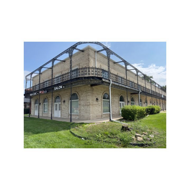 Crest Hill Clinic building exterior in Crest Hill, IL