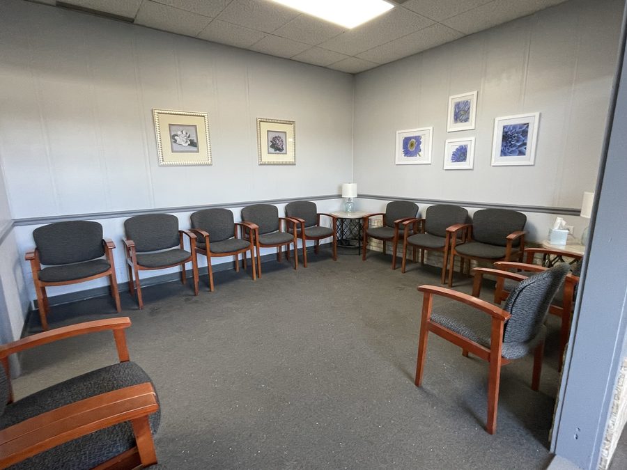 Waiting room at Crest Hill Clinic